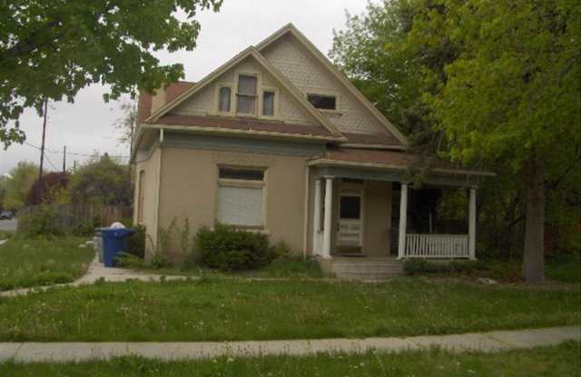 2332 Windsor St - 3