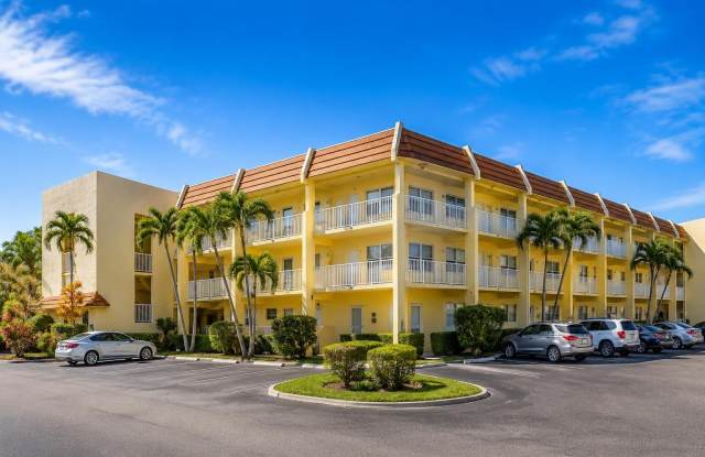 6700 Royal Palm Boulevard