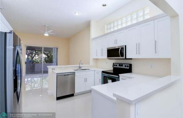 10825 Morningstar Dr