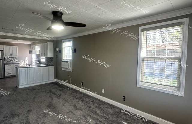 502 East Johnston Street