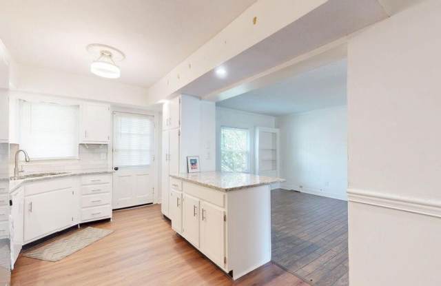 307 Hillsboro Avenue