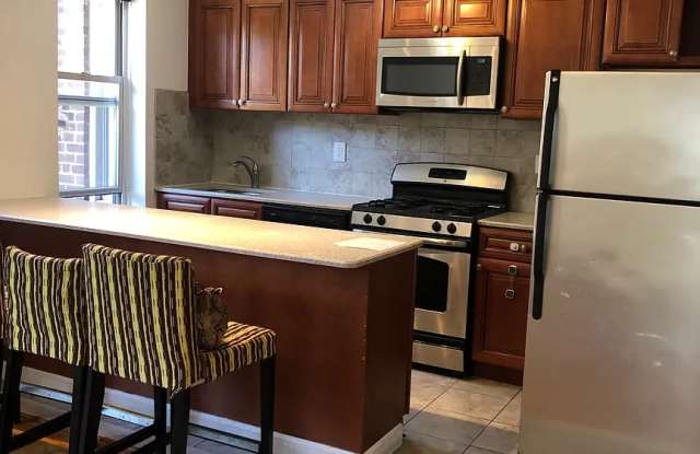 Photo of 6633 Yellowstone Blvd Apt 2A