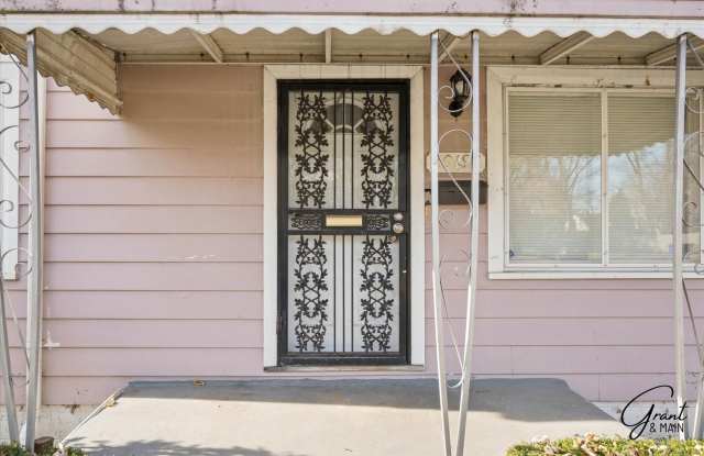 2 bedroom - 2 bath - Detroit gem - $1200