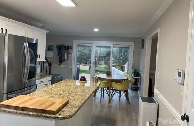 10701 Maryfield Lane