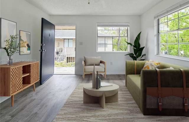 Photo of 6617 SW 10th St