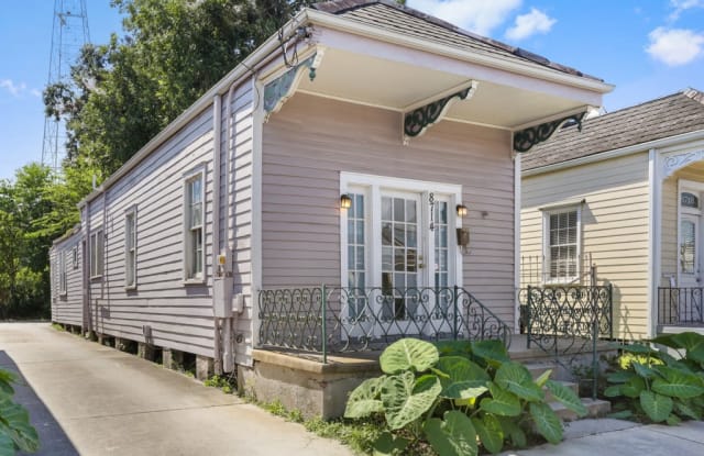 8710 Oak - 8710 Oak Street, New Orleans, LA 70118