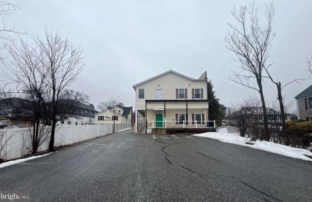 426 S MAIN Street unit: 101