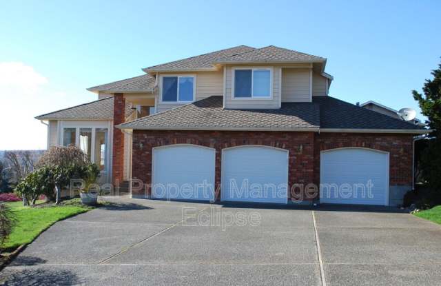 Photo of 7301 77th Dr NE