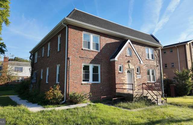 4100 QUEENSBURY Road unit: 3