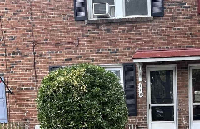 Photo of Alexandria/Old Town - 118 Baggett Place - $2,695.00