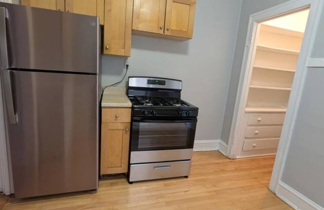 3442 West Foster Ave.