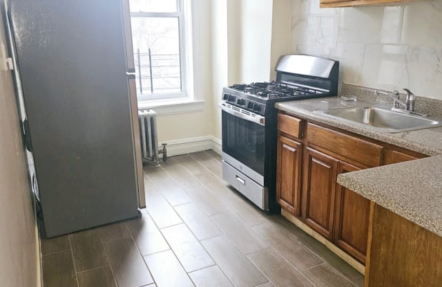 260 East 25th St - 260 East 25th Street, Brooklyn, NY 11226