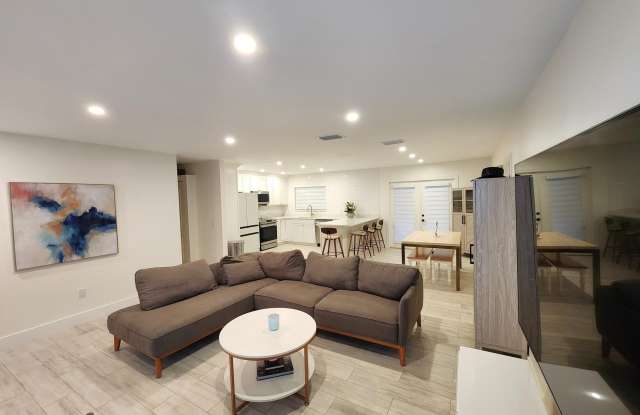 1238 Port Malabar Boulevard