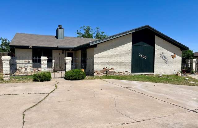 2800 N Pecos St Apt B - 2800 North Pecos Street, Midland, TX 79705