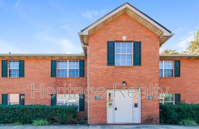 4207 Iona Way - 1