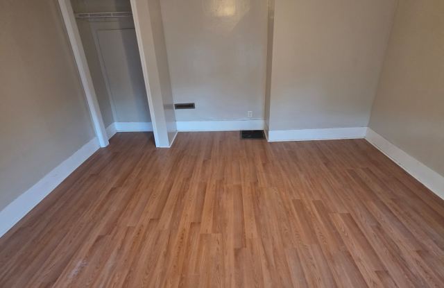 661 East Main Street - B