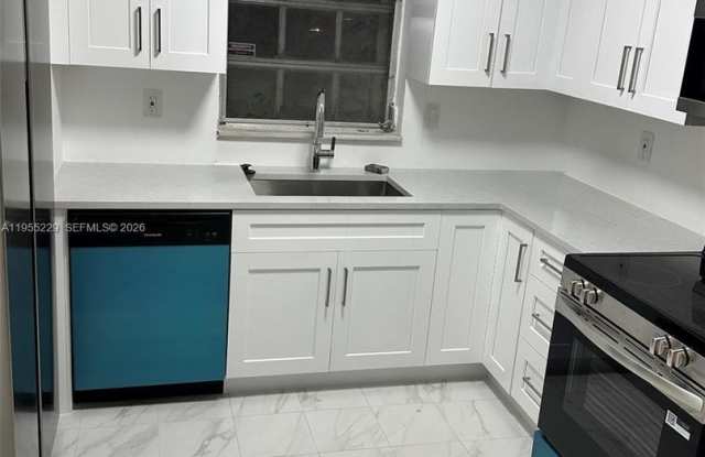 3115 N Palm Aire Drive 3115, Pompano Beach, FL 33069