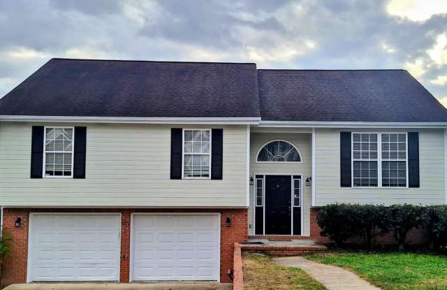 946 Fuller Glen Circle