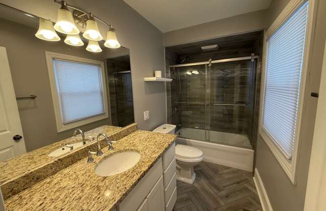 15036 W Russell Road