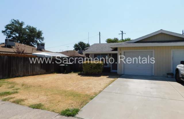 Orangevale 2bd/1ba Duplex with Garage