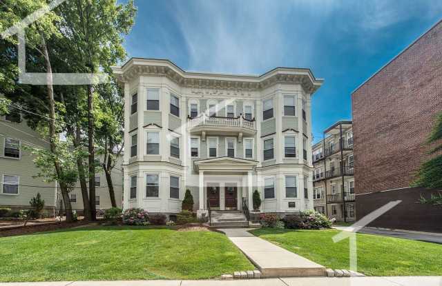 Nicely Priced, Spacious 2-bed/2-bath in Allston Avail for 9/1!
