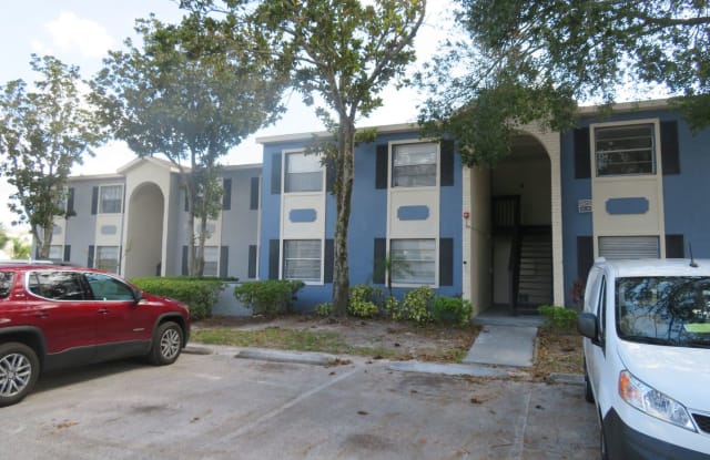 2515 N. Alafaya Trail #25 - 2515 N Alafaya Trl Unit 25, University, FL 32826