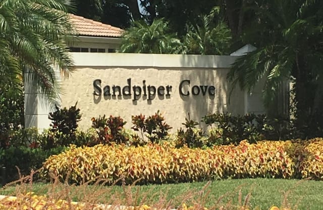 8122 Sandpiper Way - 8122 Sandpiper Way, West Palm Beach, FL 33412