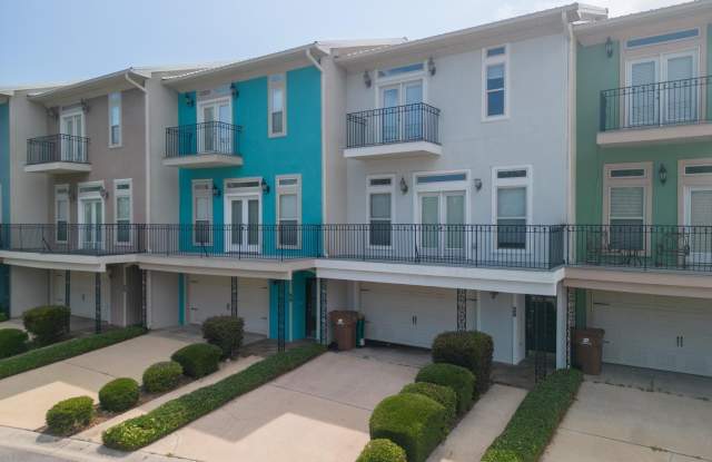 Photo of 25 Oak Alley Lane