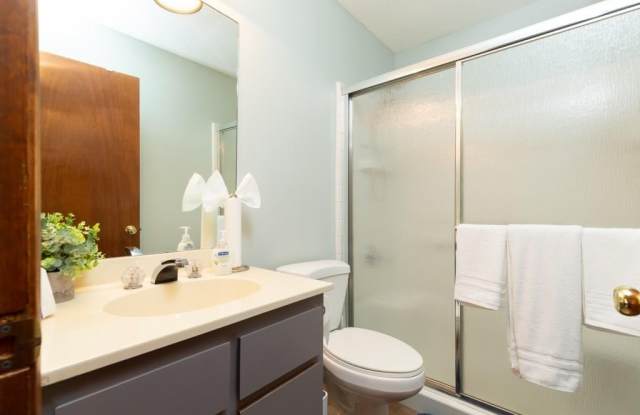 3915 Stone Creek Circle