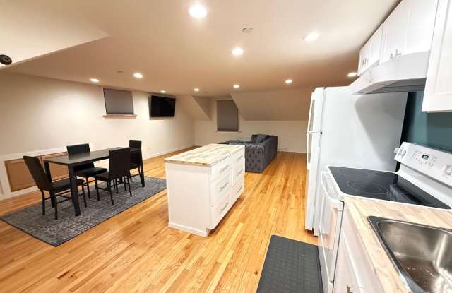 1017 East Front Street