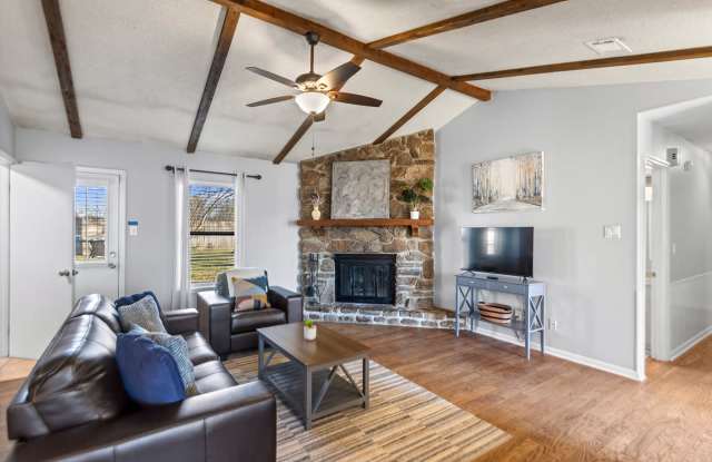 Photo of 122 Pecan Valley Dr.