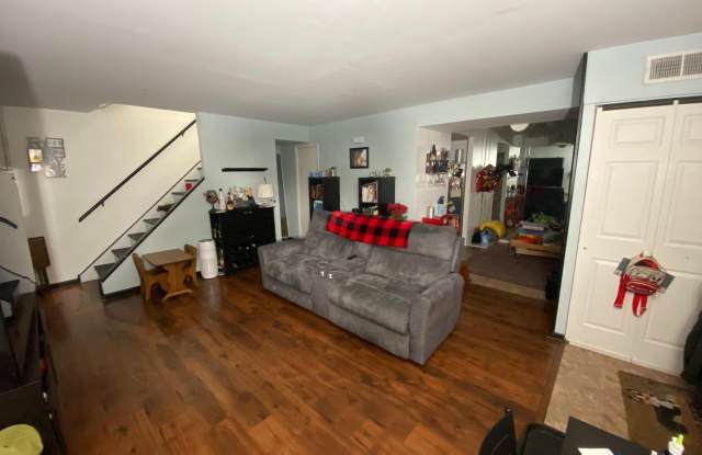 3850 WOODHAVEN Road unit: 1012