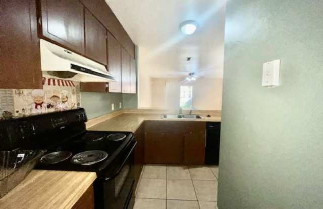 1 Deal Avenue Northwest