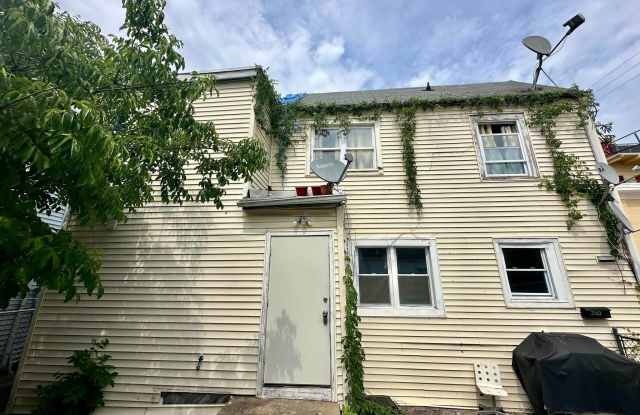 Photo of 2521 Centennial Ave Ave