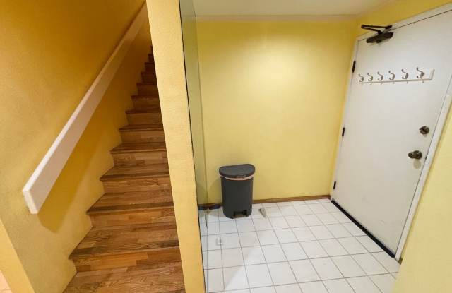 Photo of 2 Bedroom 1.5 Bathroom 2 Parkings at Nuuanu Streamside Spacious Ground Floor Unit Available Now!