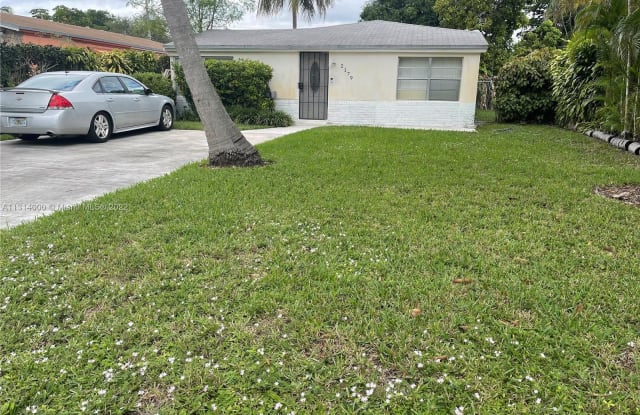 2179 NE 182nd St - 2179 Northeast 182nd Street, North Miami Beach, FL 33162