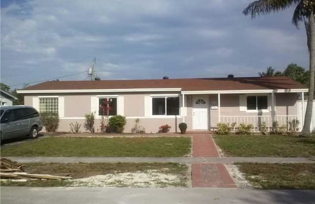 321 N 71st Ave - 321 North 71st Avenue, Hollywood, FL 33024