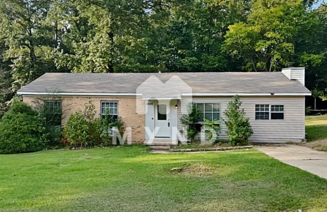 2225 Lisa Ann Dr SE - 2225 Lisa Ann Drive, Leeds, AL 35094