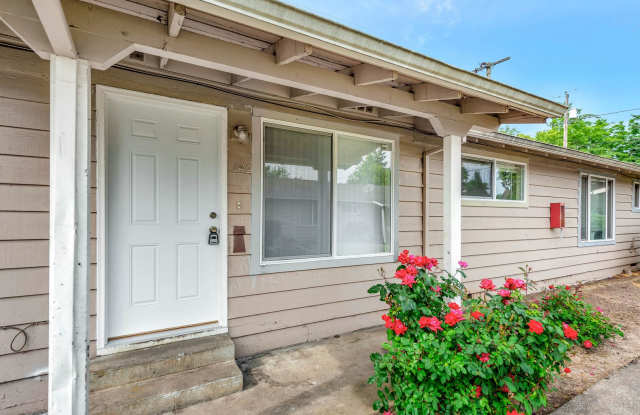 Fully Updated 2-Bedroom Apartment at 142 25th St NE, Salem