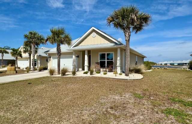 Photo of 150 Heron Ct