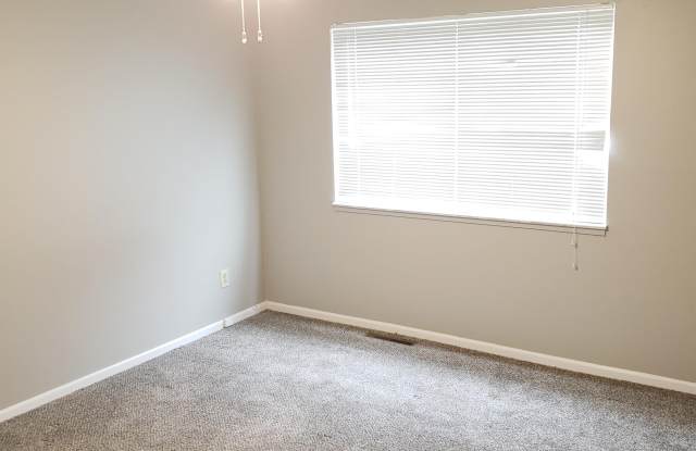 9542 Mission Rd - 33