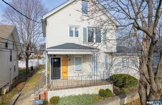 Photo of 149 Florence Avenue 2