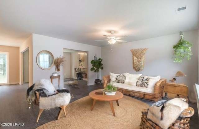 128 Teal Bluff Boulevard