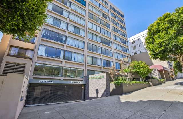 2055 Sacramento Apartments