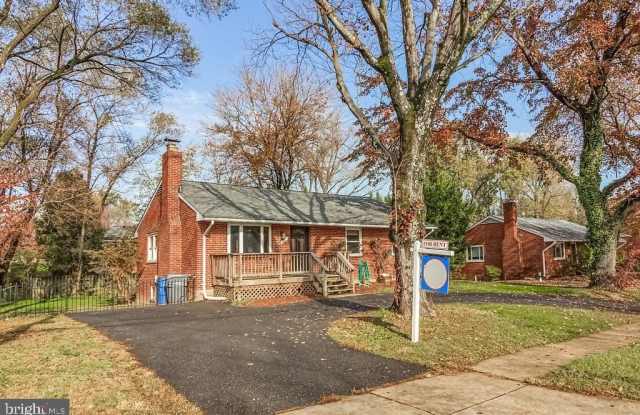 6306 YELLOWSTONE Drive