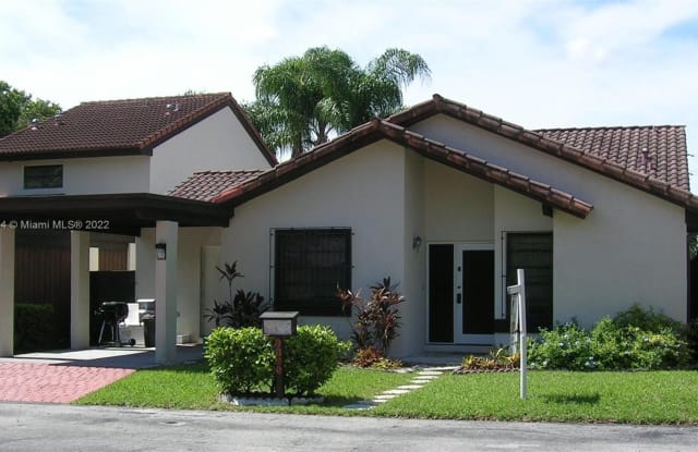 9124 SW 112 CT - 9124 SW 112 Ct, Kendall, FL 33176