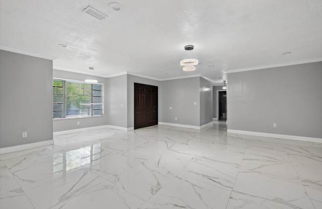 15775 North Miami Avenue