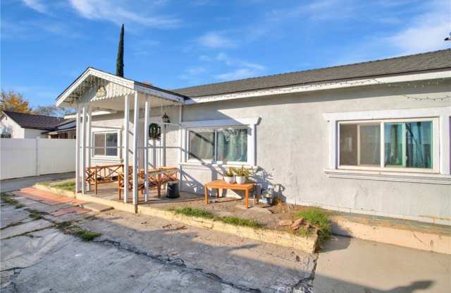 26472 Western Avenue