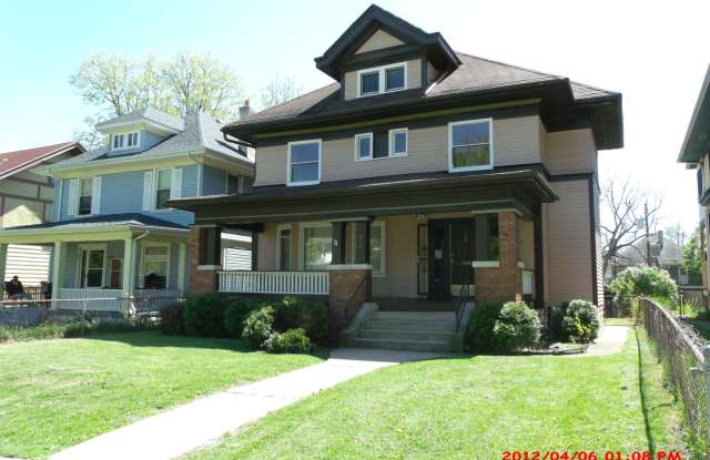 Photo of 531-954 MANHATTAN