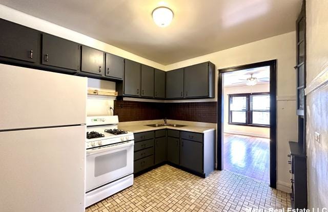 4312 North ASHLAND - 4312 North Ashland Avenue, Chicago, IL 60613